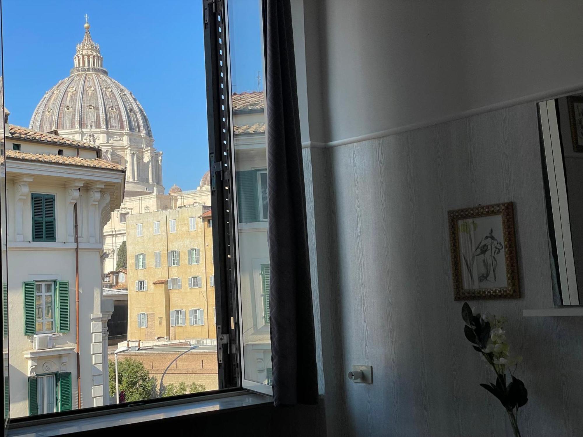 3B Domus St Peter Roma Centro Apartment *